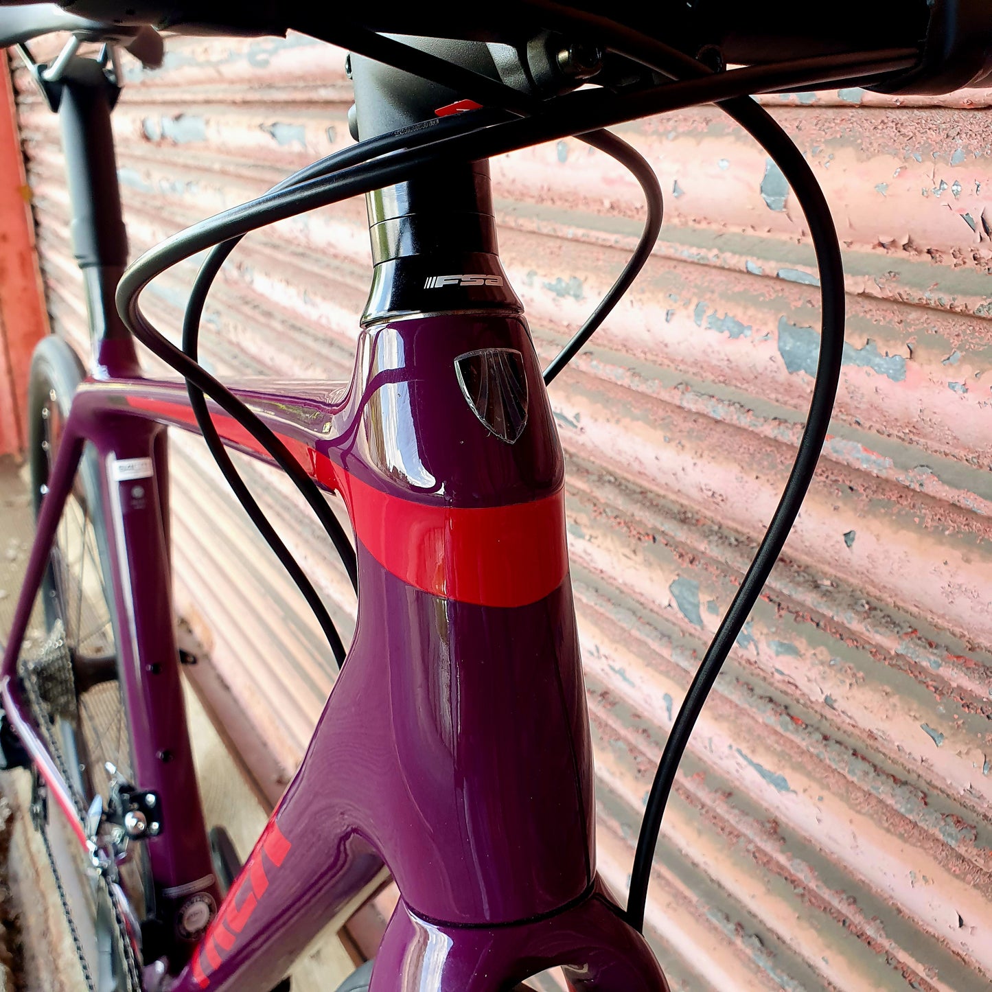 Trek Emonda SL5 Shimano 105 Carbon Disc Road Bike - 54cm