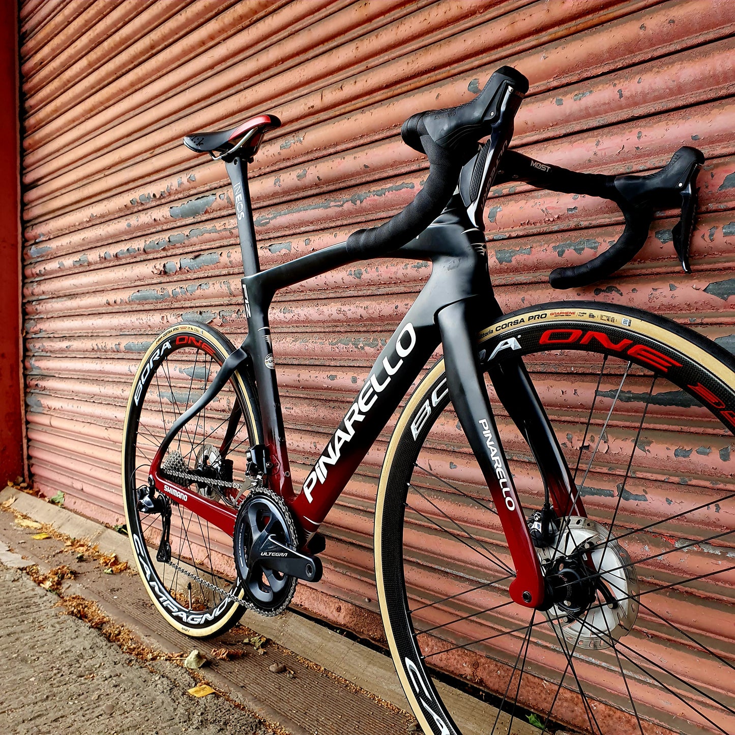 Pinarello Dogma F12 Ineos Ultegra Di2 Carbon Disc Road Bike - 54cm