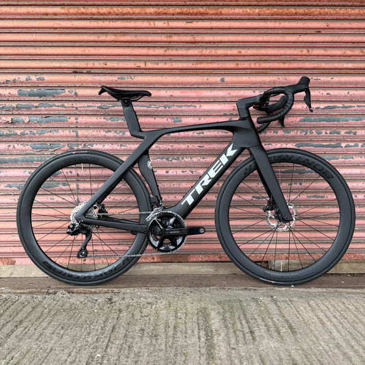 Trek Madone SL6 Shimano 105 Di2 Aero Carbon Disc Road Bike - 56cm