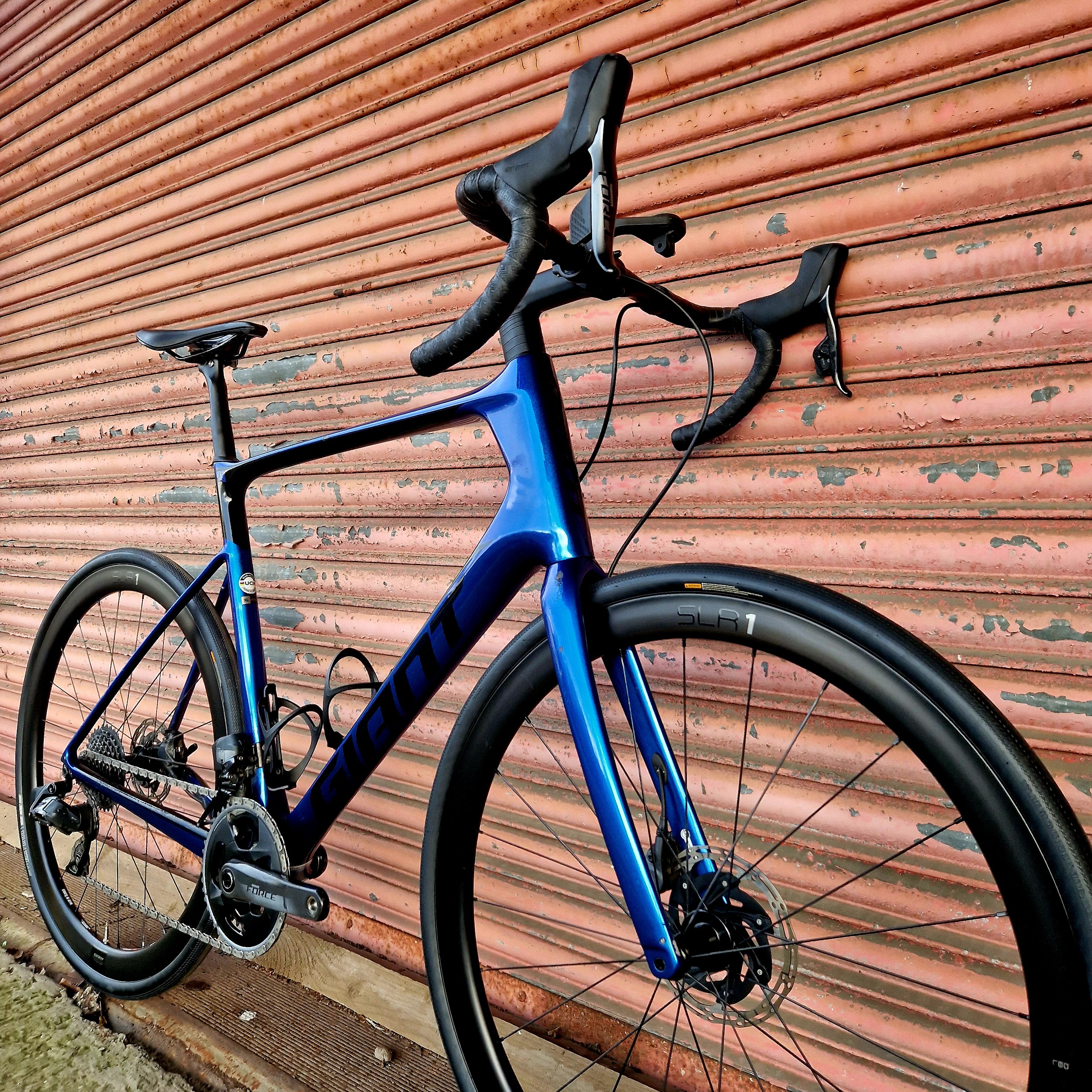 Giant discount defy carbon